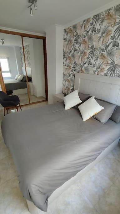 Apartment En Foz. Primera Linea Playa Rapadoira Foz